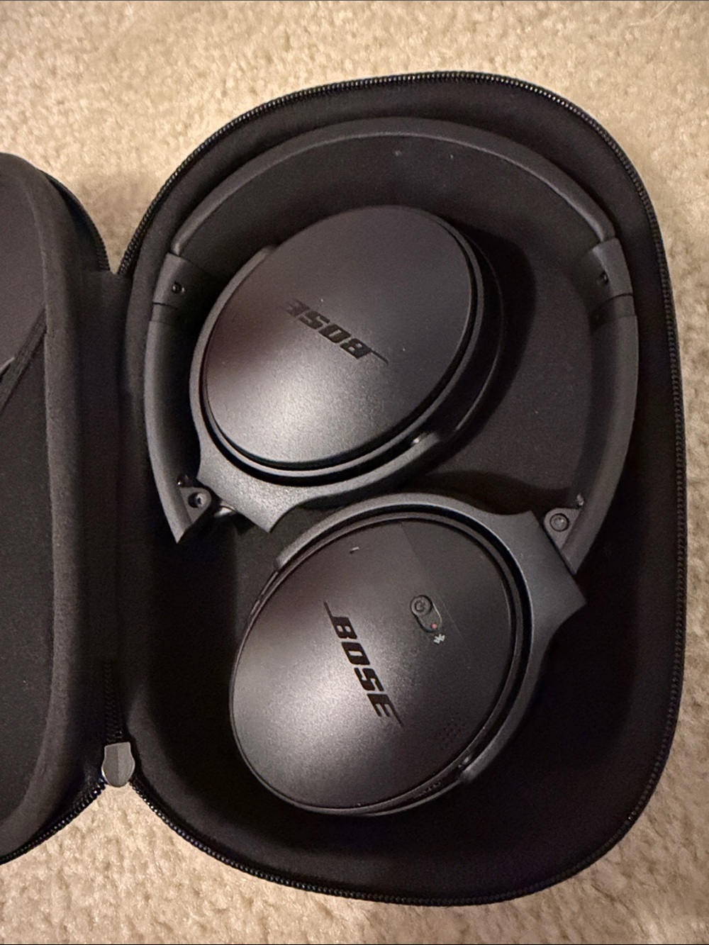 Bose - QuietComfort Wireless Noise Cancelling Over-the-Ear Bluetooth Headphones